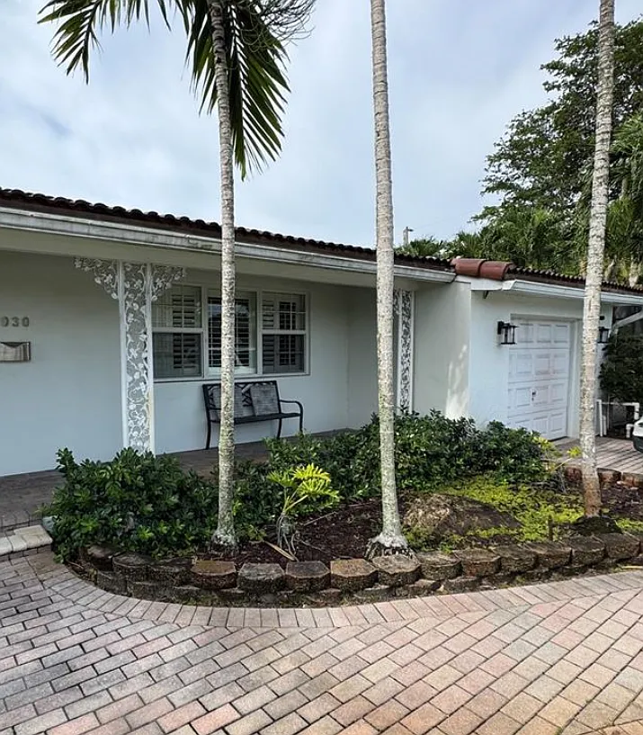 3 bed, 2.5 bath, $5,990 — Photo 1