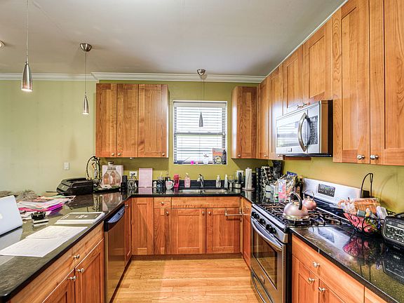 4th image of 2711 W Washington Blvd #2