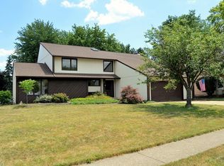 17925 N Inlet Dr, Strongsville, OH 44136