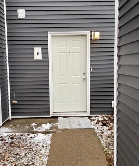 805 Hartwell Dr — Photo 5