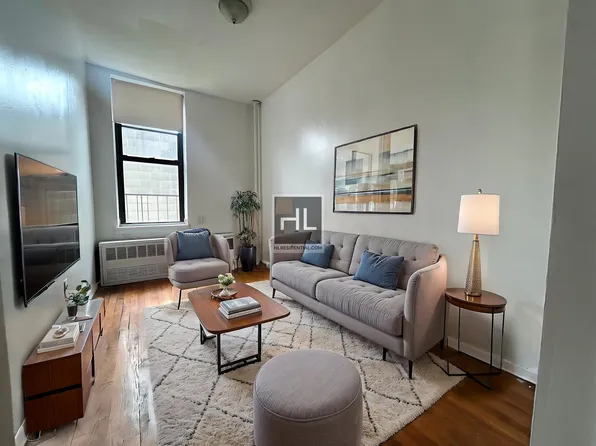 660 4th Avenue image 1 of 14