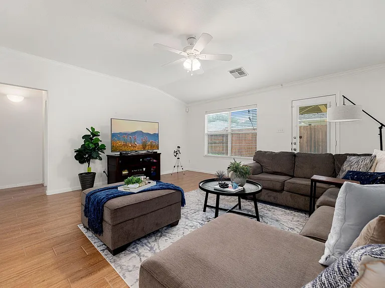 26542 Marble Point Ln — Photo 12