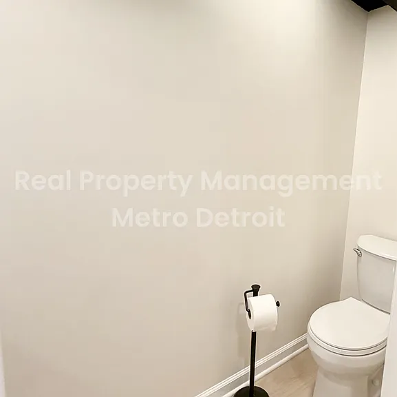 655 N Eton St #22 — Photo 19