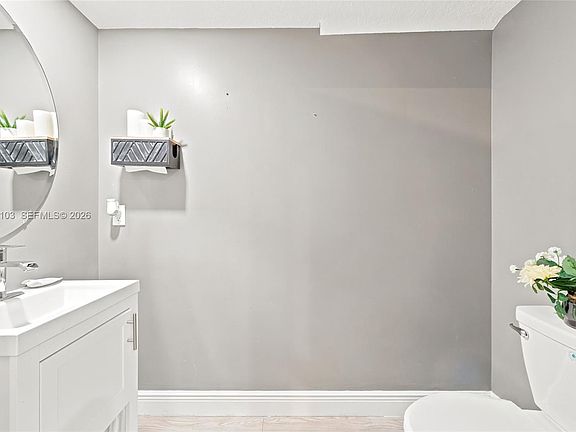 4th image of 3478 W 110th St