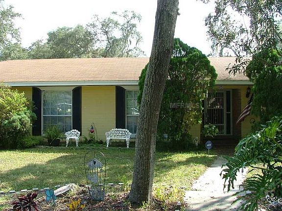 3rd image of 3212 Curtis Dr
