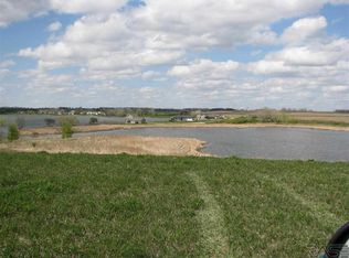 106 Round Lake Hills Dr, Wentworth, SD 57075