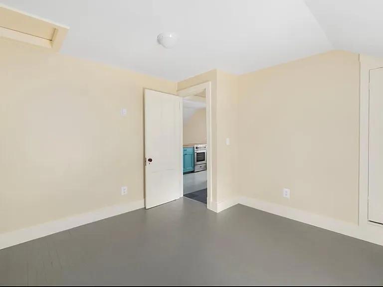 1934 Smith St #2 — Photo 10