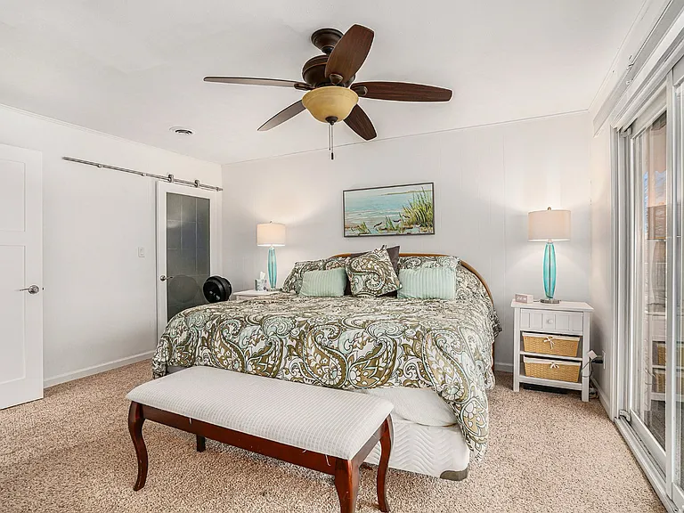 17437 Lakeview Dr — Photo 22