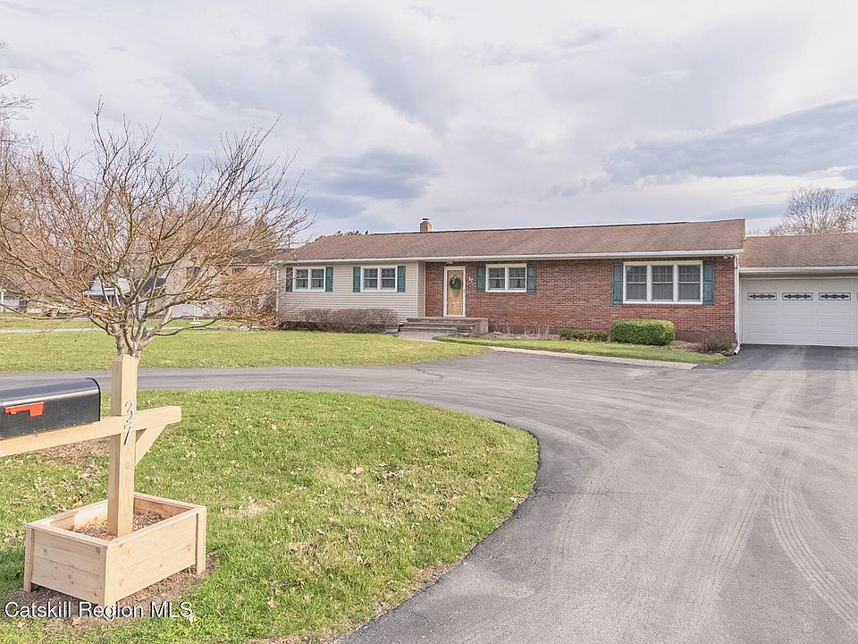 1st image of 37 Spaulding Lane