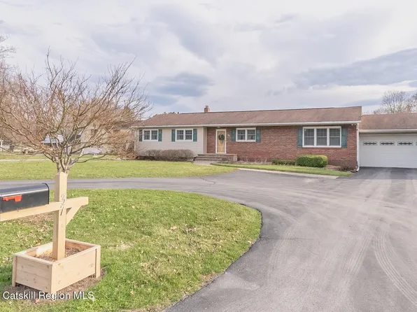 37 Spaulding Lane, Saugerties, NY 12477