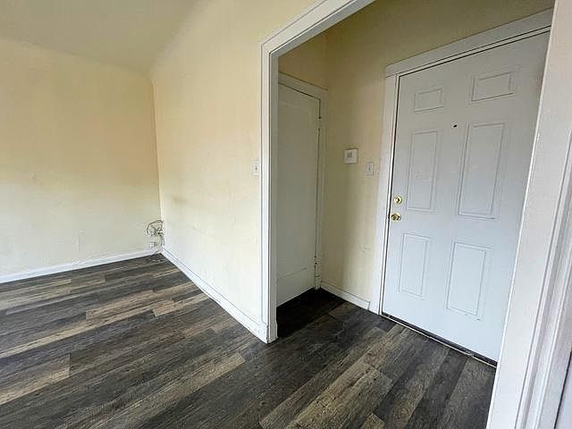 1st image of 3302 Kenilworth Ave #304