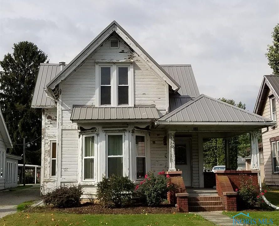 1st image of 326 S 8th St