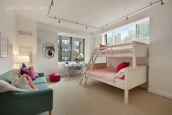 Sold by Corcoran | media 23