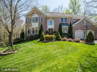 8008 Hedgewood Ct, Fairfax Station, VA