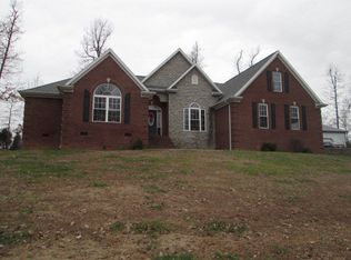 295 Bradford Pear Ln, Madisonville, KY 42431