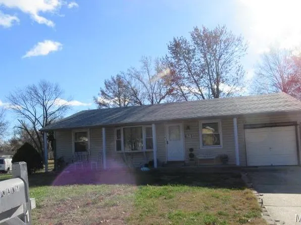 1940 Hudson Rd, Saint Louis, MO 63136