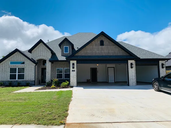 1720 Ella Pl, Centerton, AR 72719