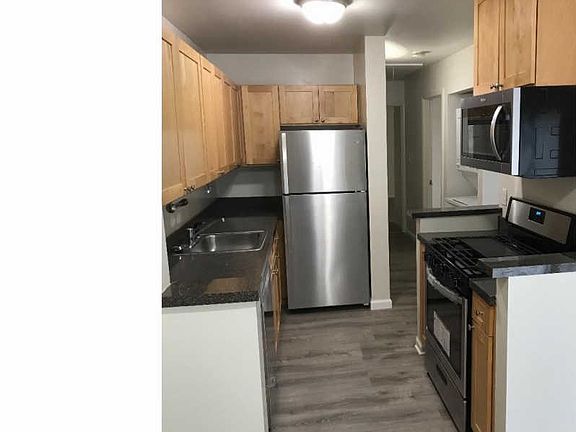 4th image of 2139 E Chestnut Ave APT 29