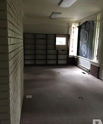 5th image of 618 N Highland Ave