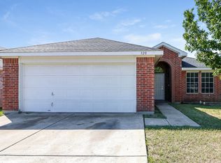 320 Montana Dr, Arlington, TX 76002