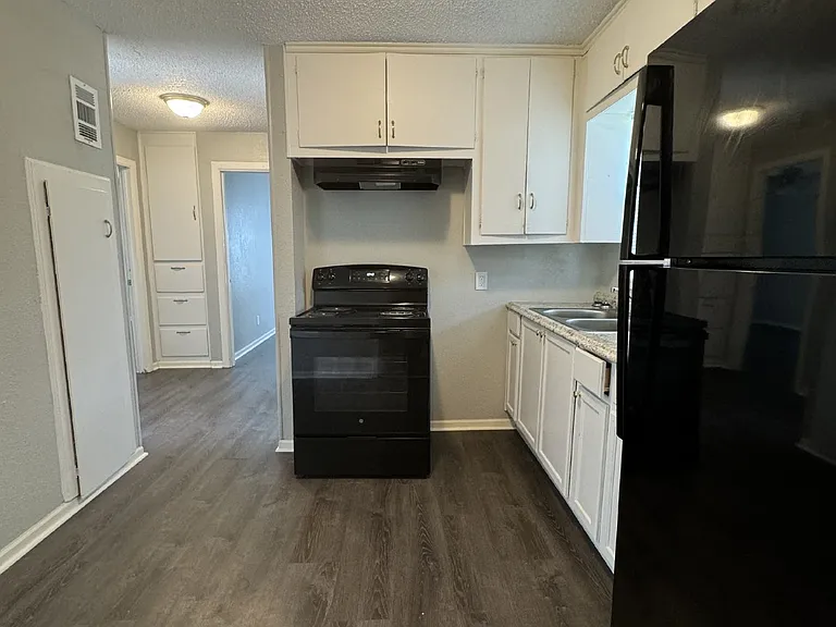 2359 N Estelle St — Photo 6