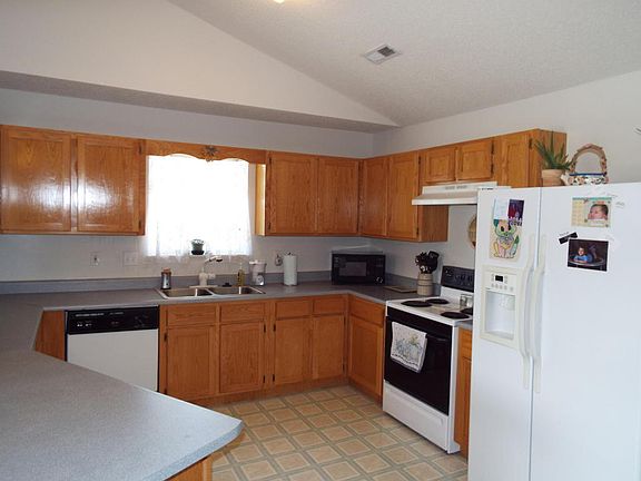 3rd image of 2904 Pembroke Pl