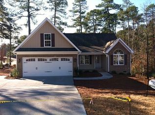 25 Lake View Dr, Pinehurst, NC 28374