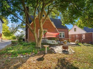 1020 Hansom Dr, Saint Louis, MO