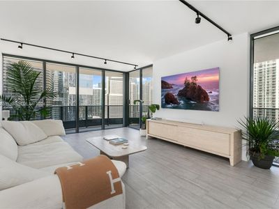 1000 Brickell Plz #2815, Miami, FL, 33131