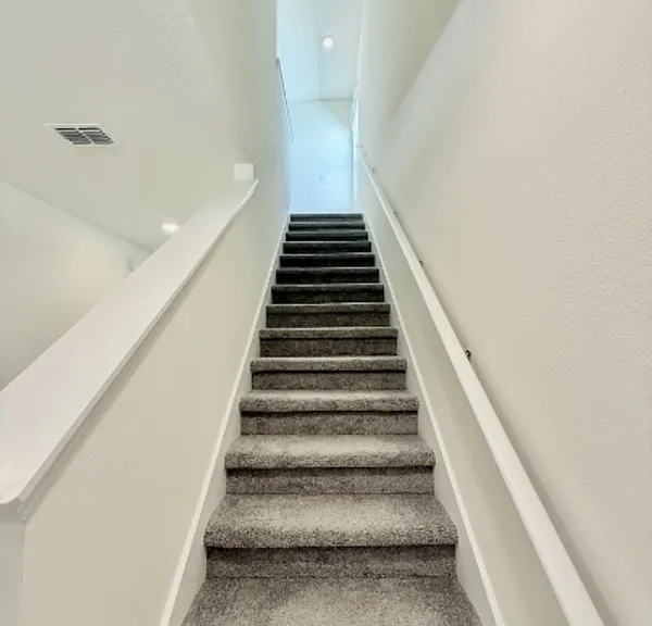 1374 Holodak Dr — Photo 15