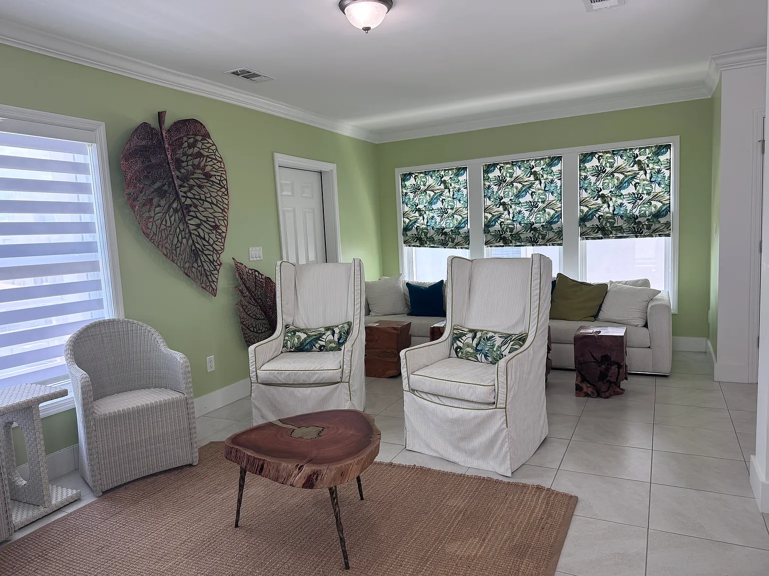 3 bed, 2.5 bath, 1748 sqft, $3,500 — Photo 2