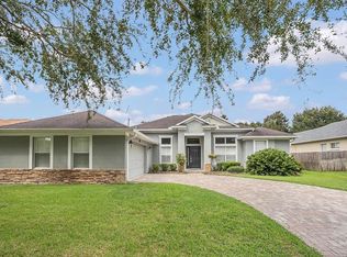 3824 Misty Landing Dr, Valrico, FL 33594