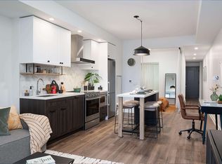 Strada, Toronto, ON M6G 1A9