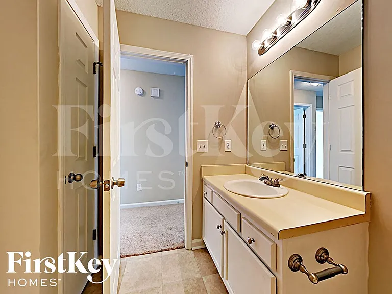 376 Tuscany Trce — Photo 12