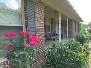 800 County Home Rd, Paris, TN 38242