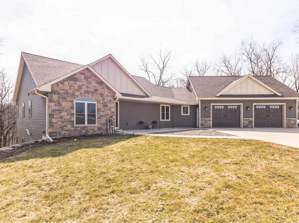 3749 Wilson Rd, Dodgeville, WI 53533
