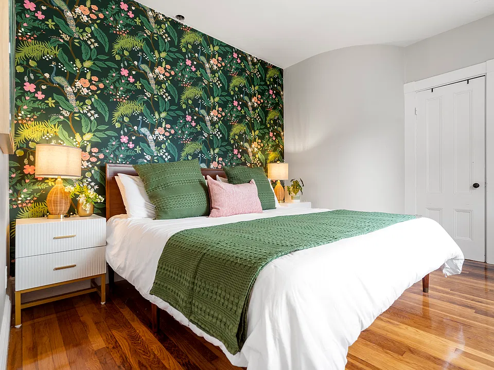 19 Briscoe St #2