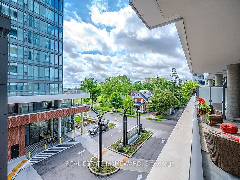 5 Wellington St S #301 — Photo 7