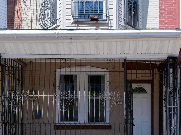 315 Erie St, Camden, NJ 08102