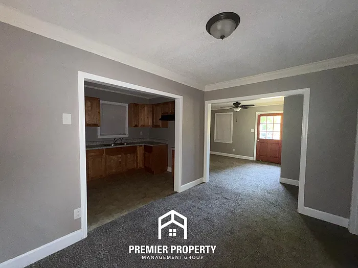 2261 Alameda Cv — Photo 5