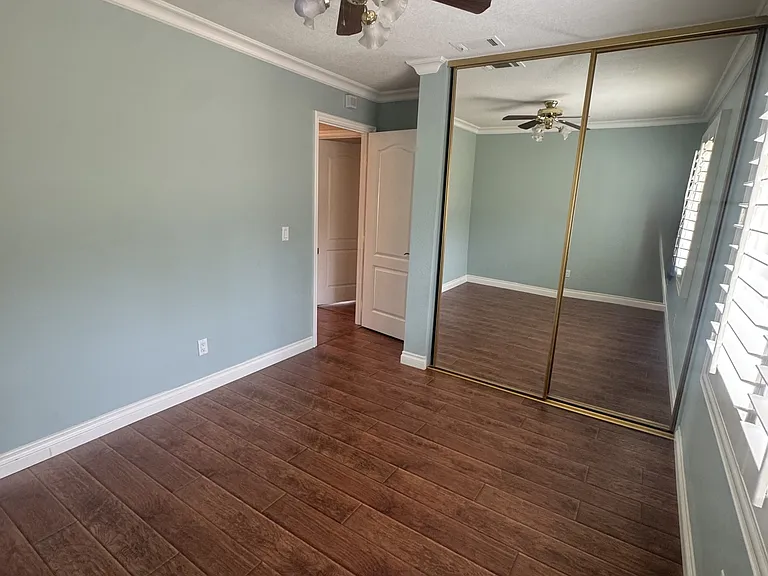 606 Pinecrest Ln — Photo 10