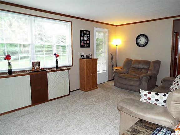 4th image of 105 Burley Cir