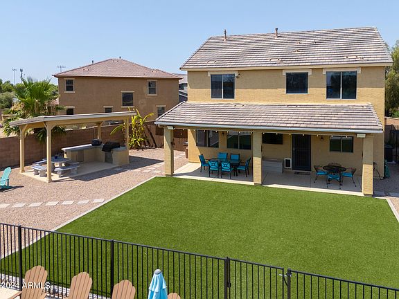 5th image of 41566 W SOMERSET Drive