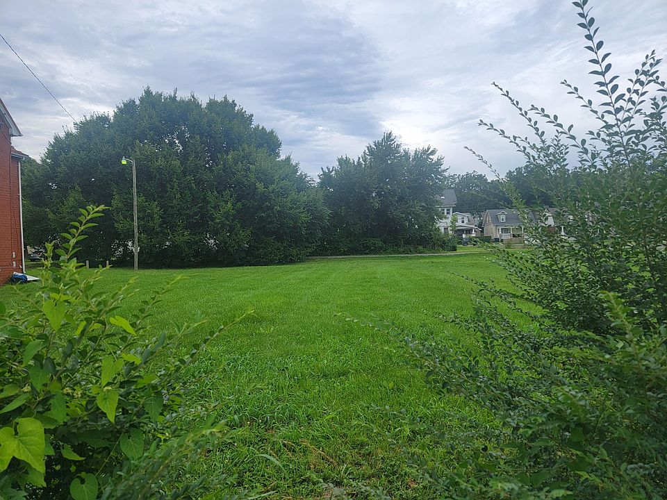 1st image of 0 Melrose Ave NW #13