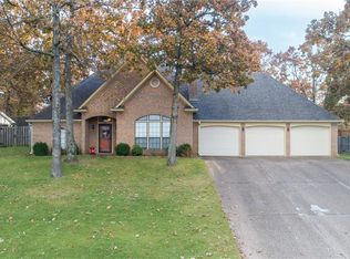 809 Fir Dr, Van Buren, AR 72956