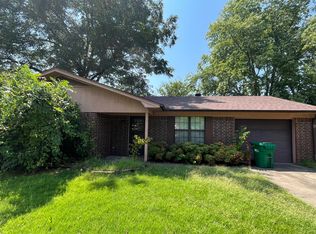 1506 S Utica Ave, Russellville, AR 72802