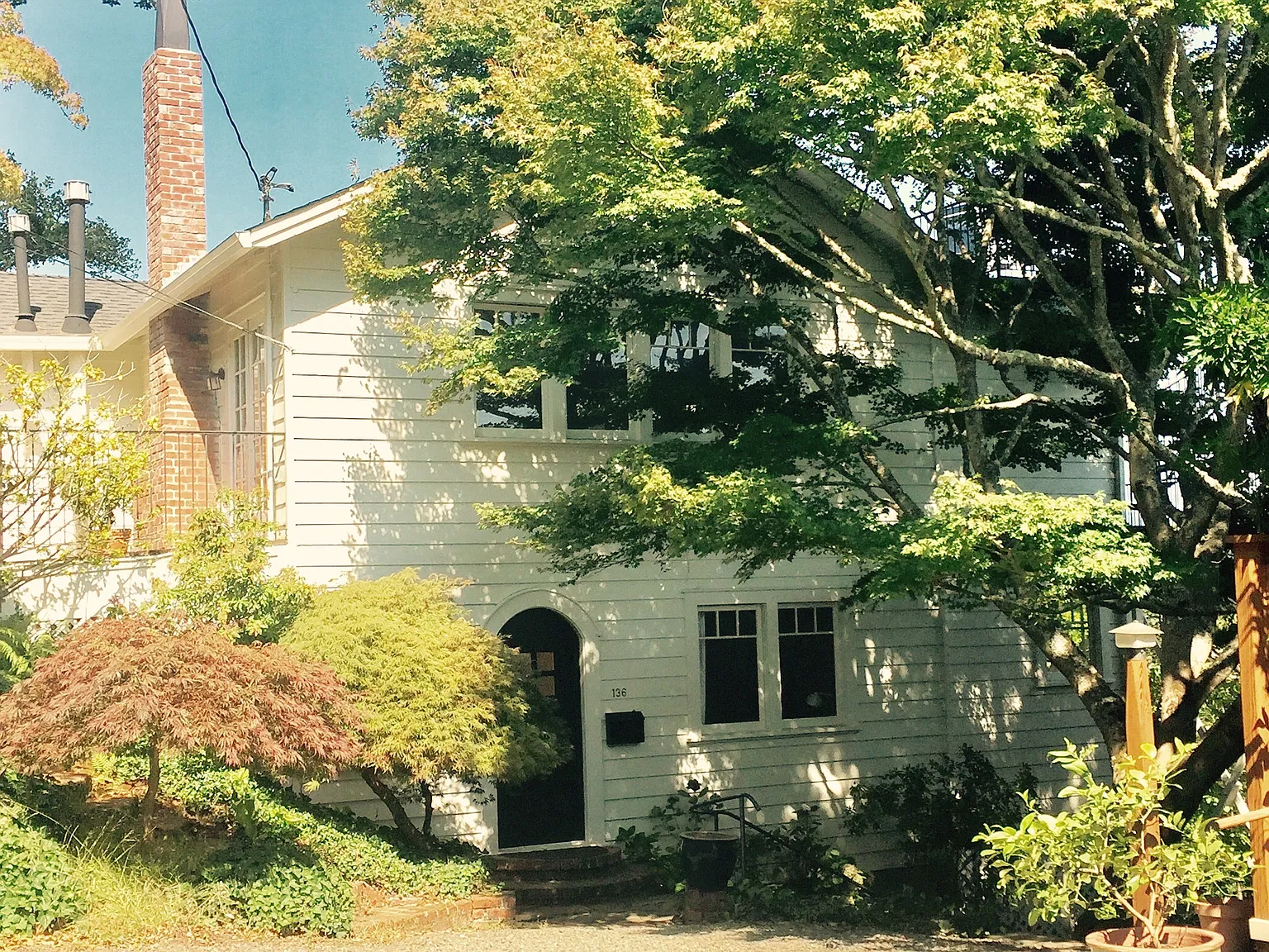 3 bed, 3.5 bath, 2750 sqft, $8,495 — Photo 1