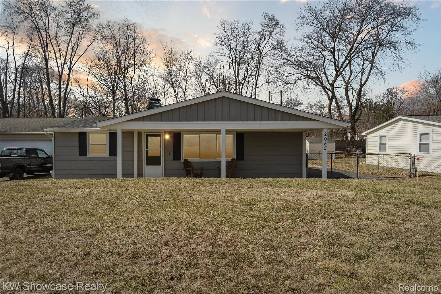2055 Hoeft Dr photo 1