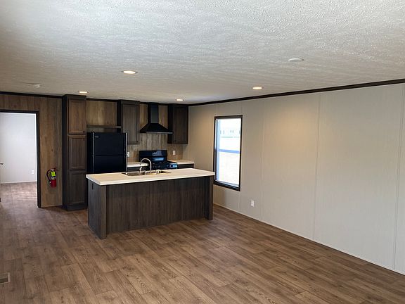 2nd image of 2101 SW 38th St #272