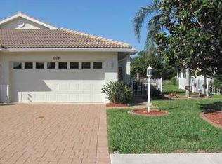 1019 Topelis Dr, Englewood, FL 34223